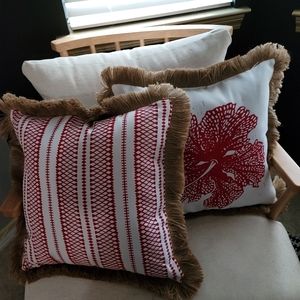 Reversible pillows